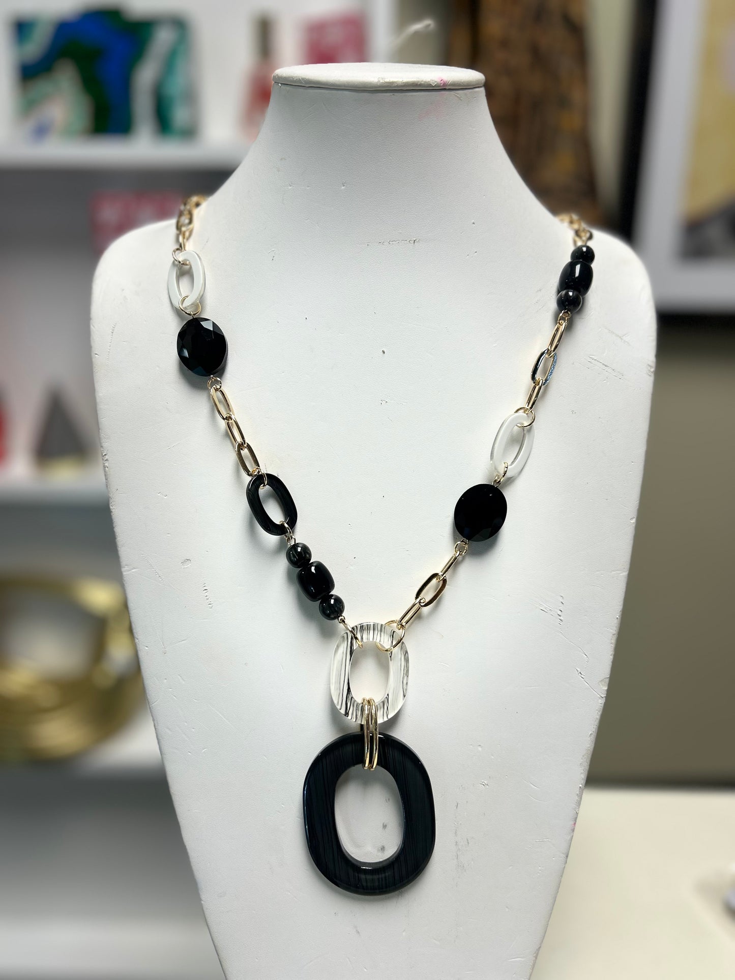 WOODEN O LINK NECKLACE #4664 0154