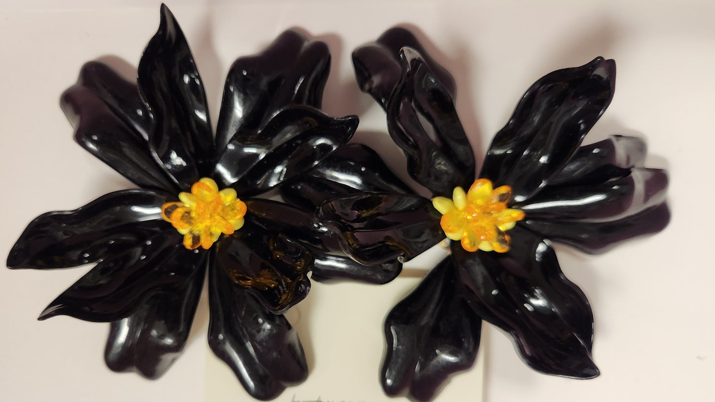 FLOWER BUD EARRINGS