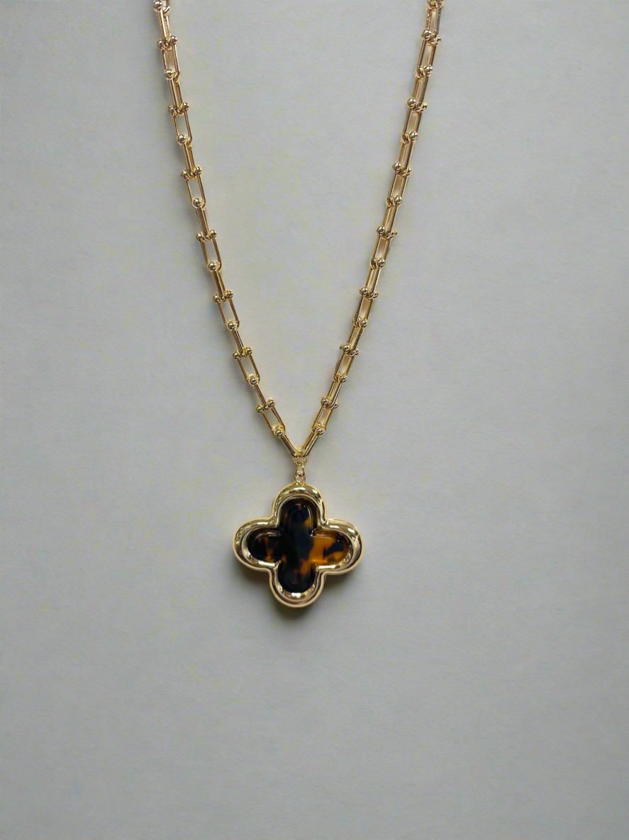 Clover Tiff Necklace 0120