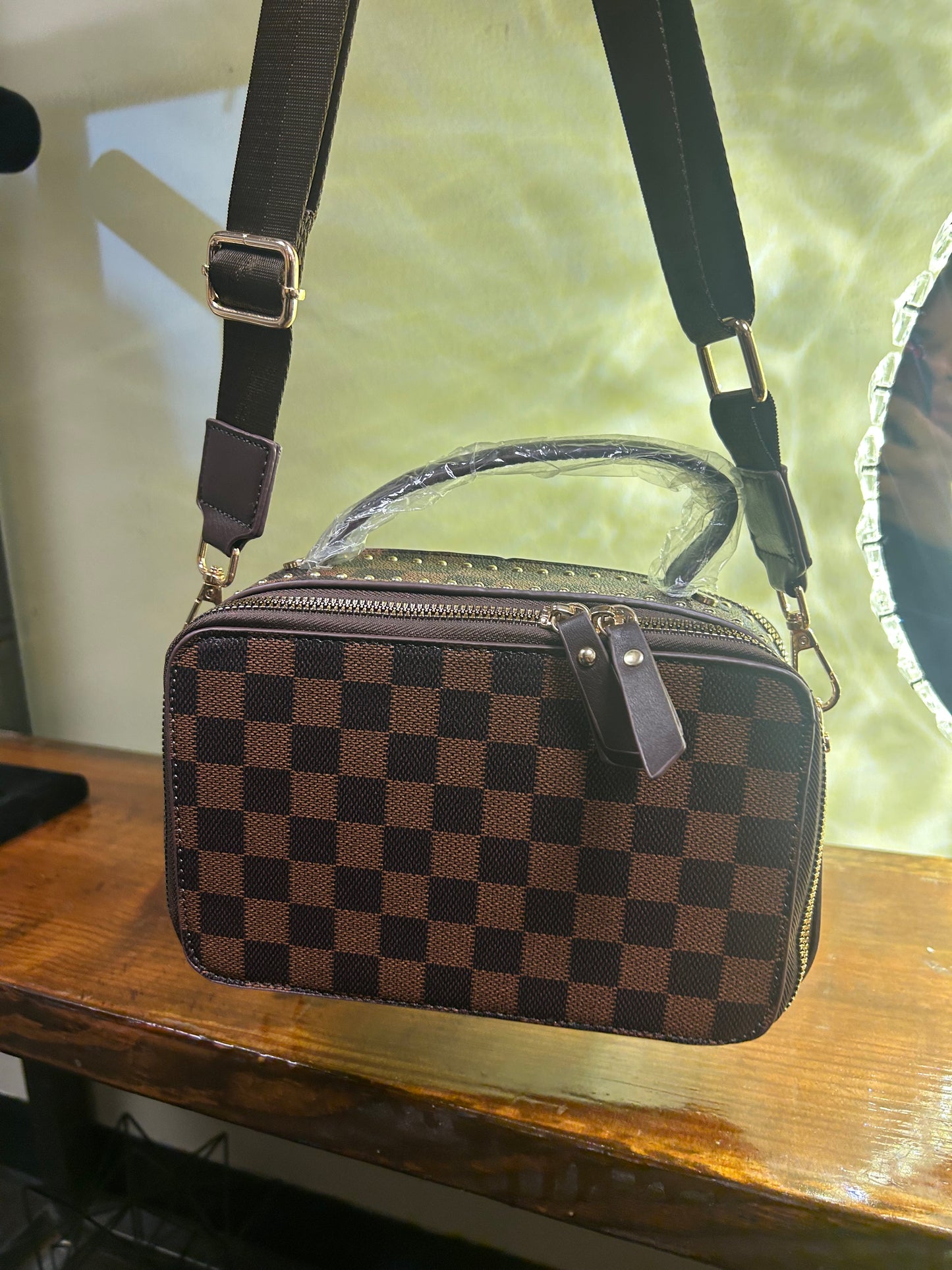 STUDDED SQUARE XBODY