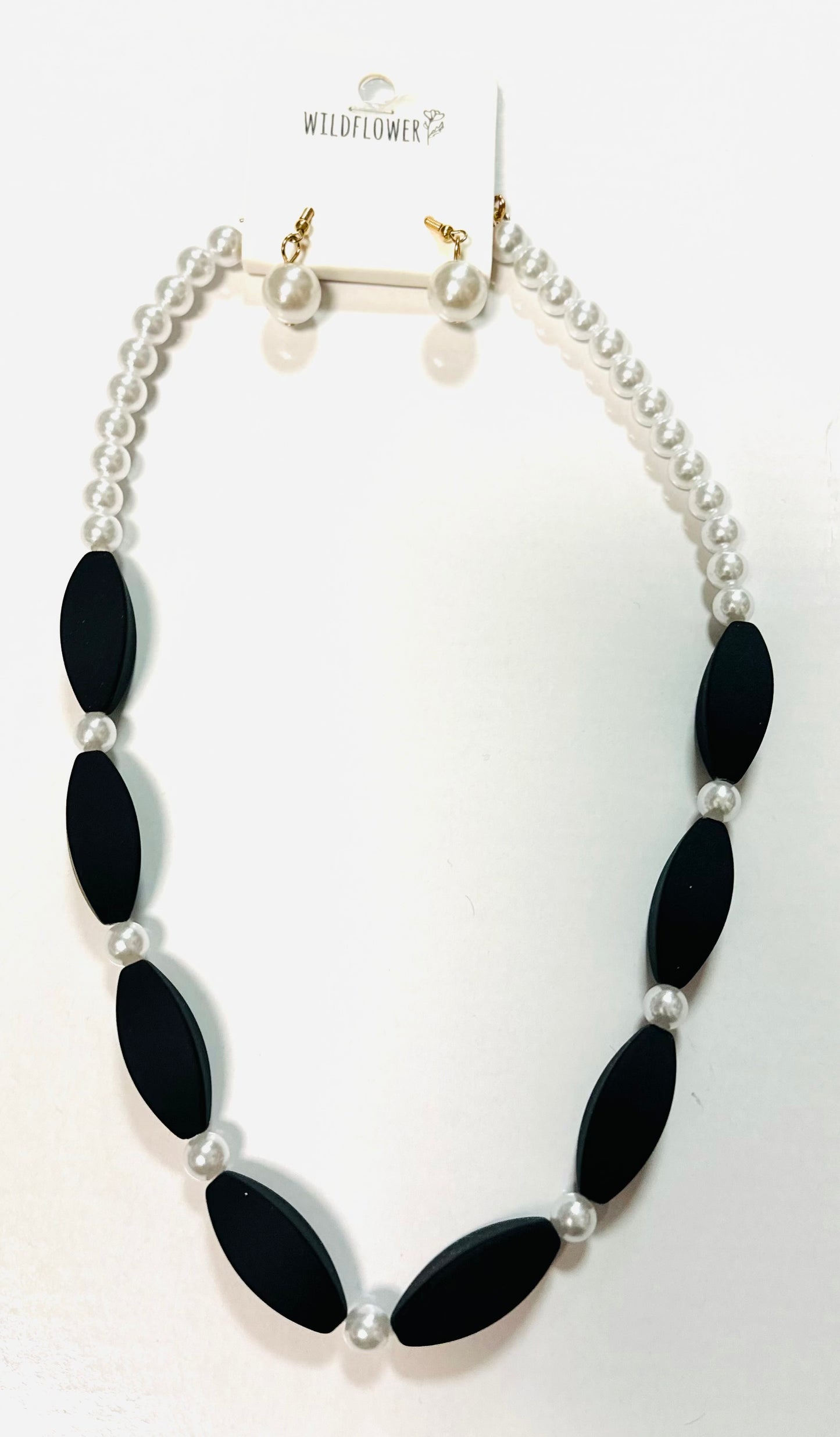 CLEARANCE NECKLACE 4820 BX1