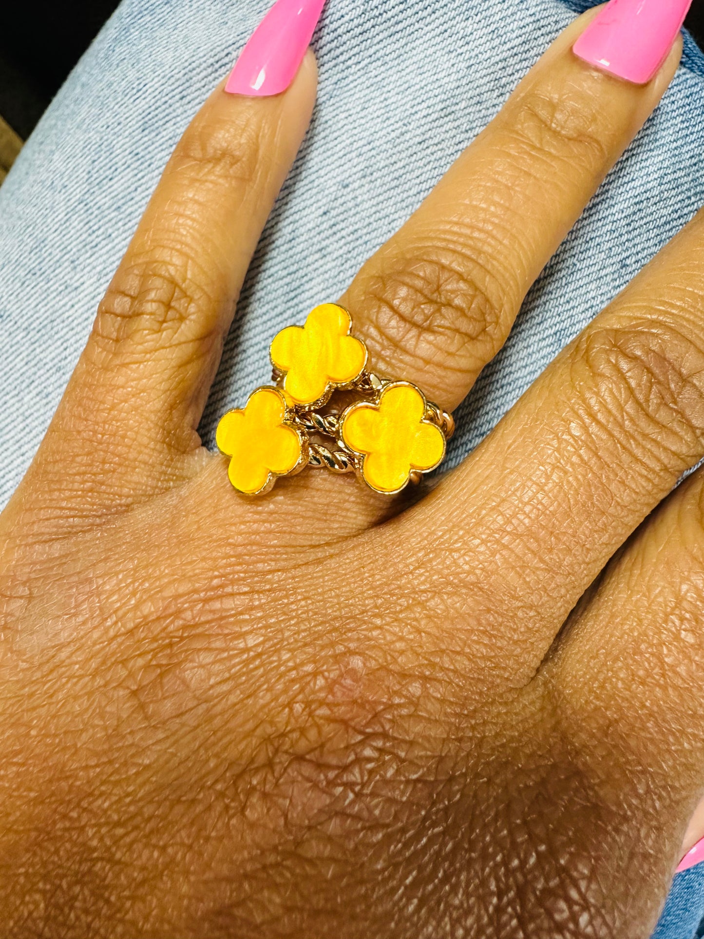 COLORFUL CLOVER RING 8/28/25
