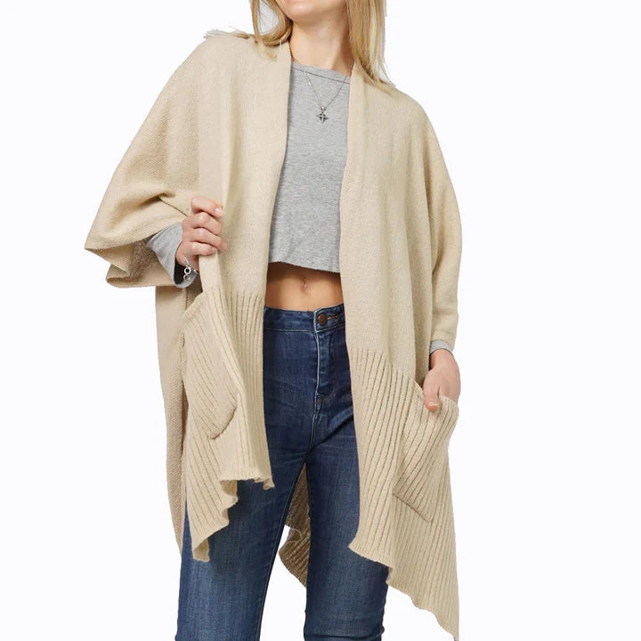 KNITTED VEST WITH 2 POCKETS