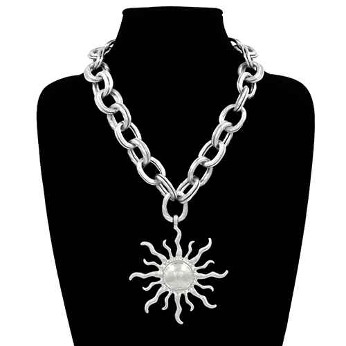 SPIKE NECKLACE kn2064