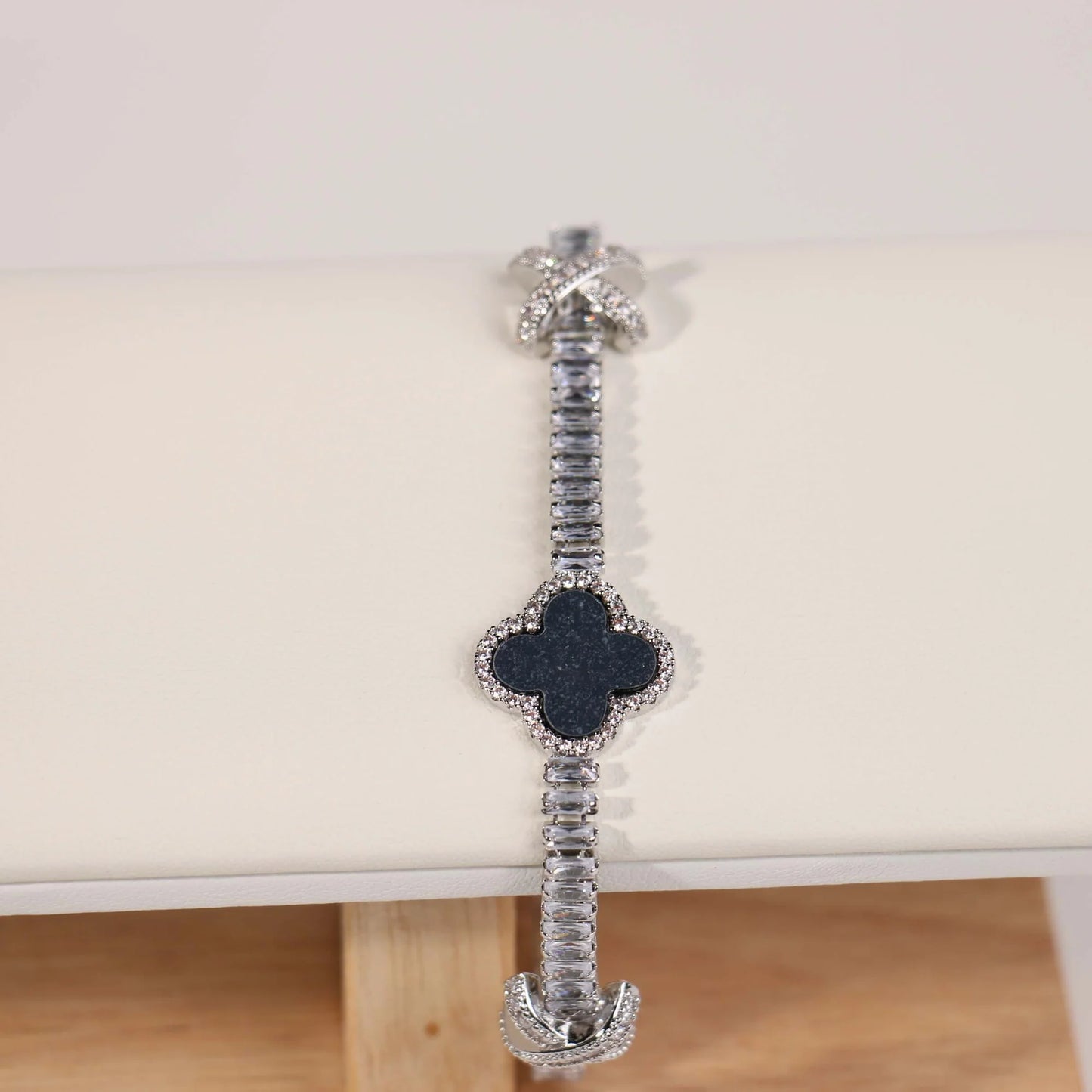 CLOVER CZ TENNIS BRACELET CLR1068 4805