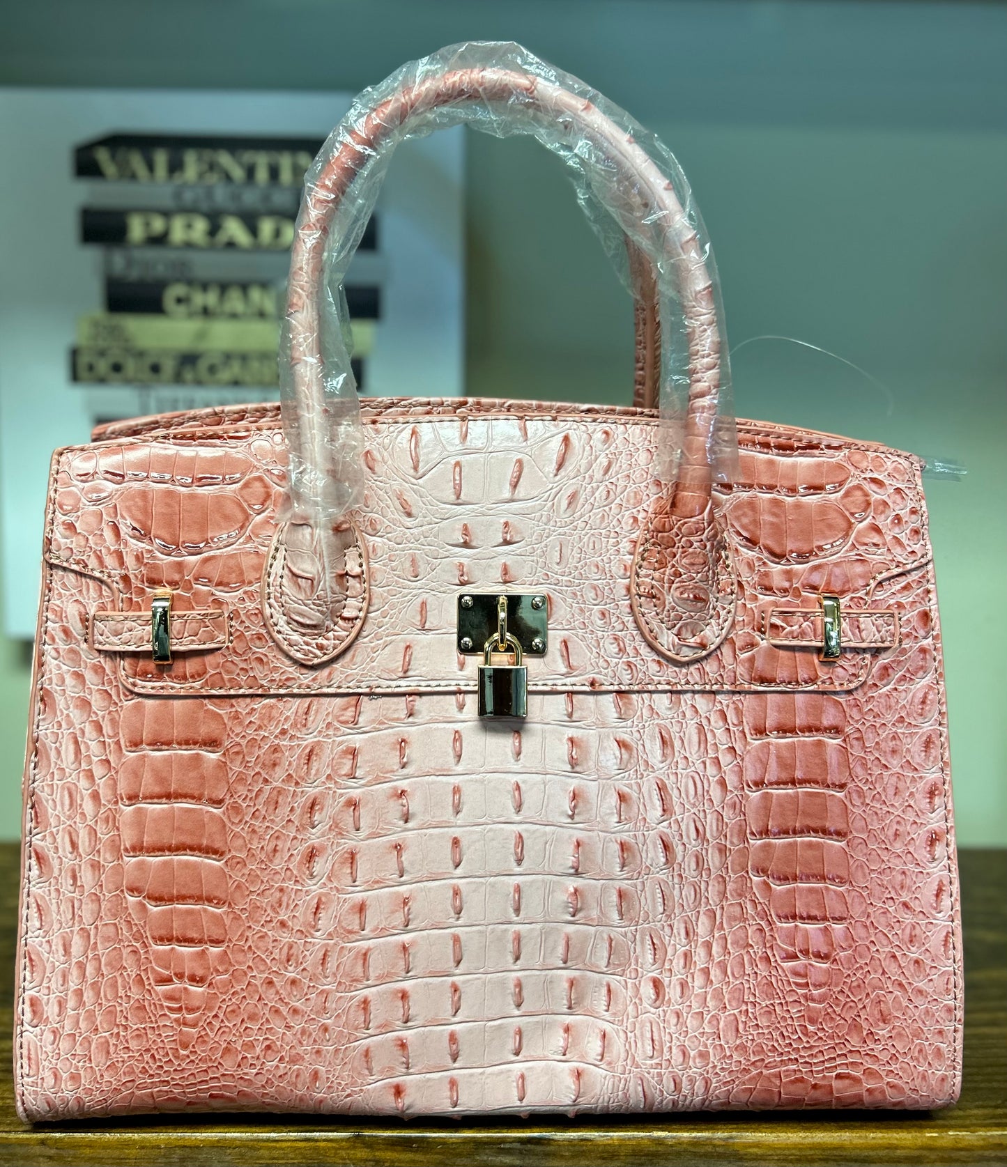GATOR LOCK HANDBAG