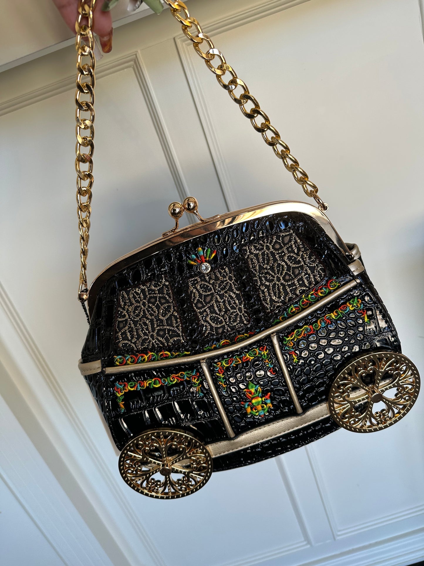CARRIAGE XBODY