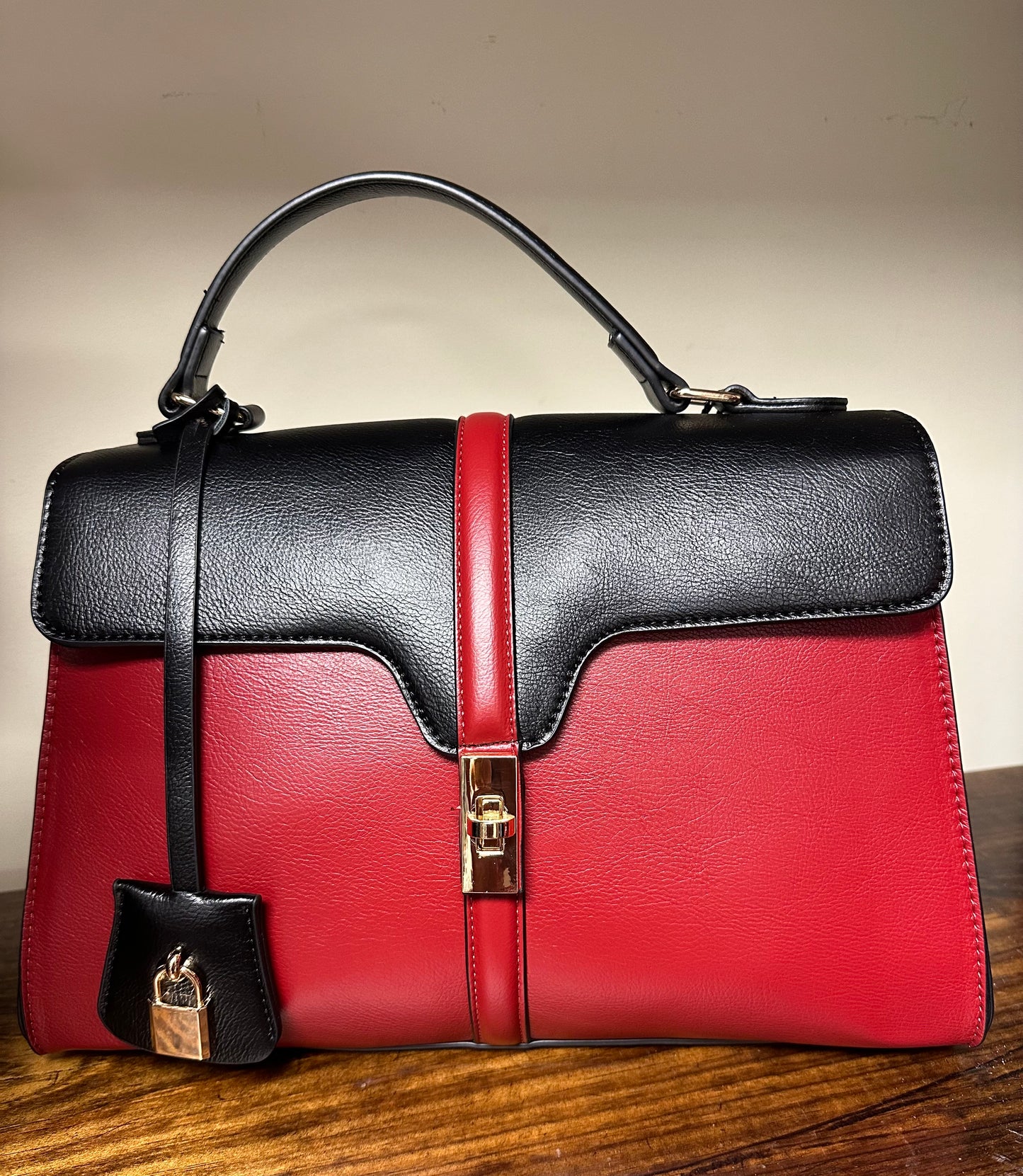 BUSINESS BAG W/ DROP LOCK