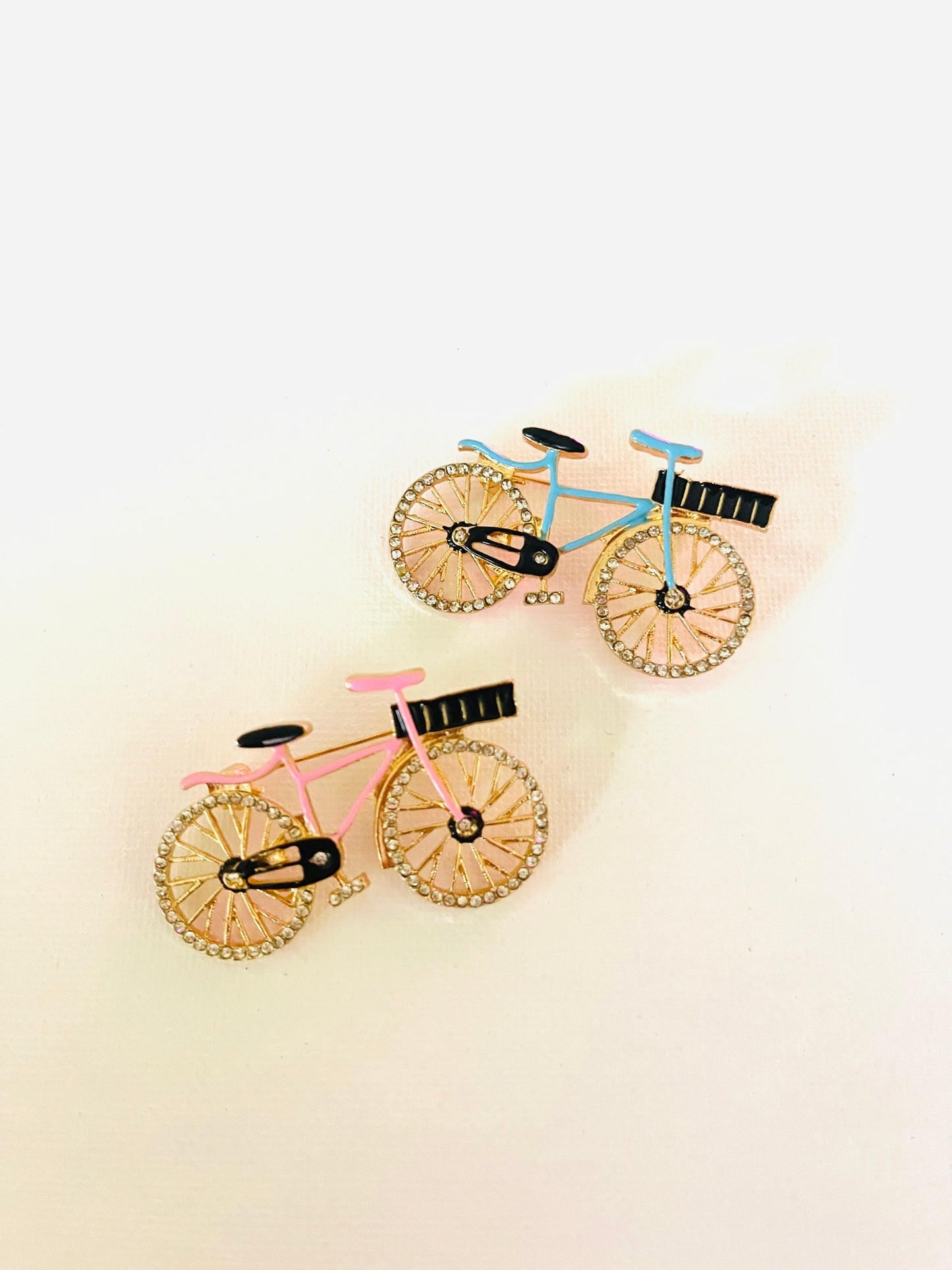 BICYCLE BROOCH PIN