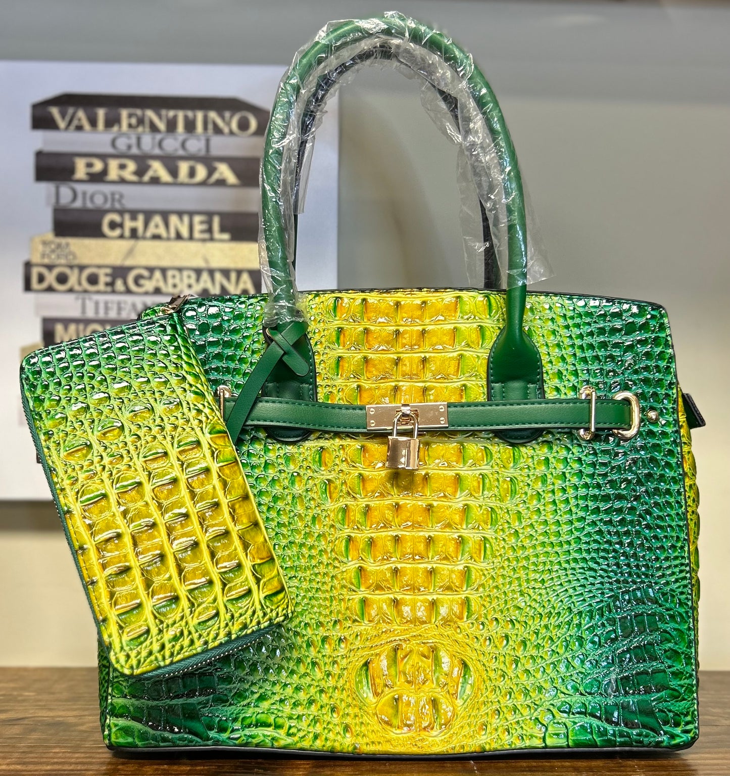 Ombre GATOR LOCK HANDBAG