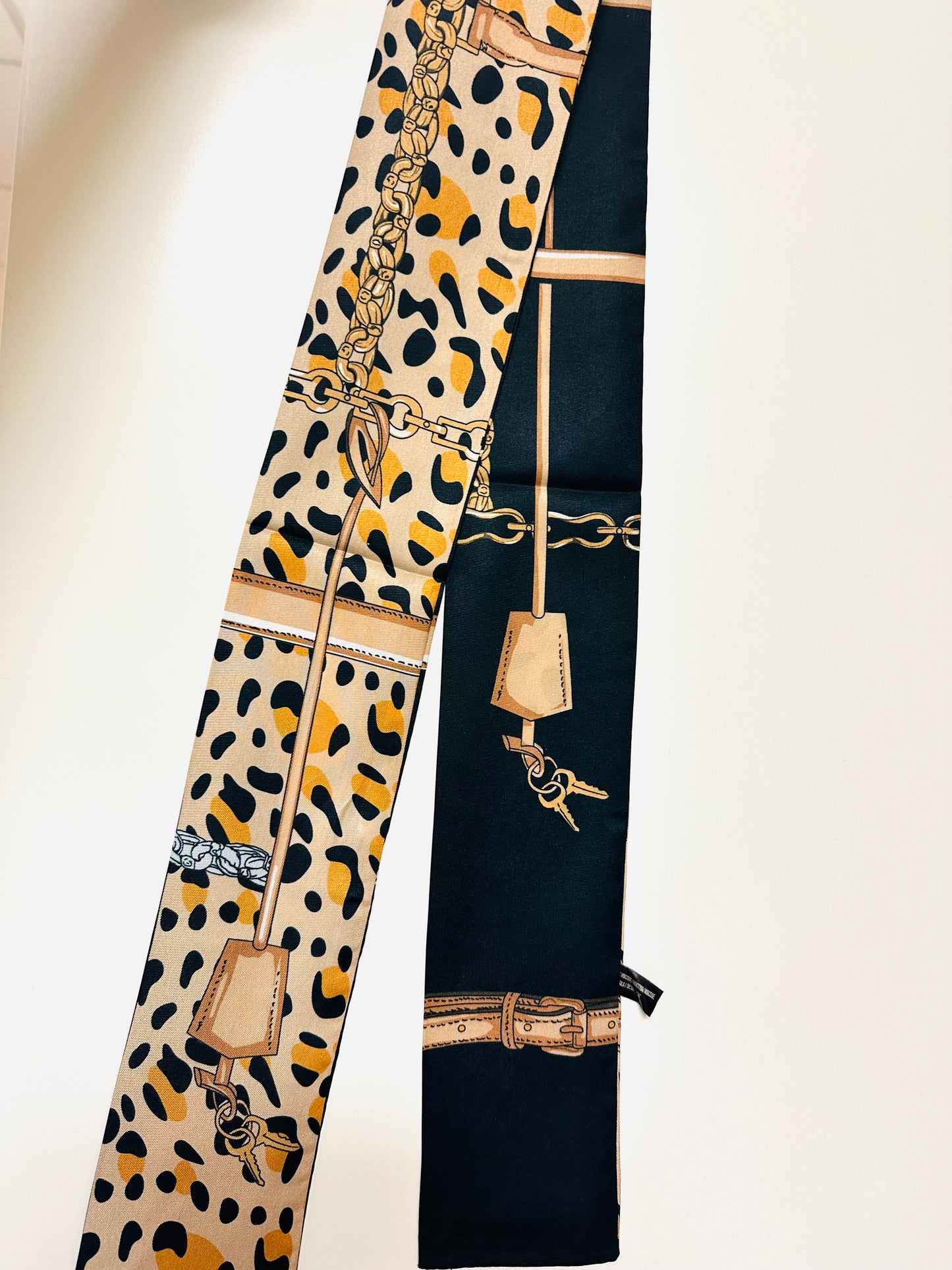BAG SCARF