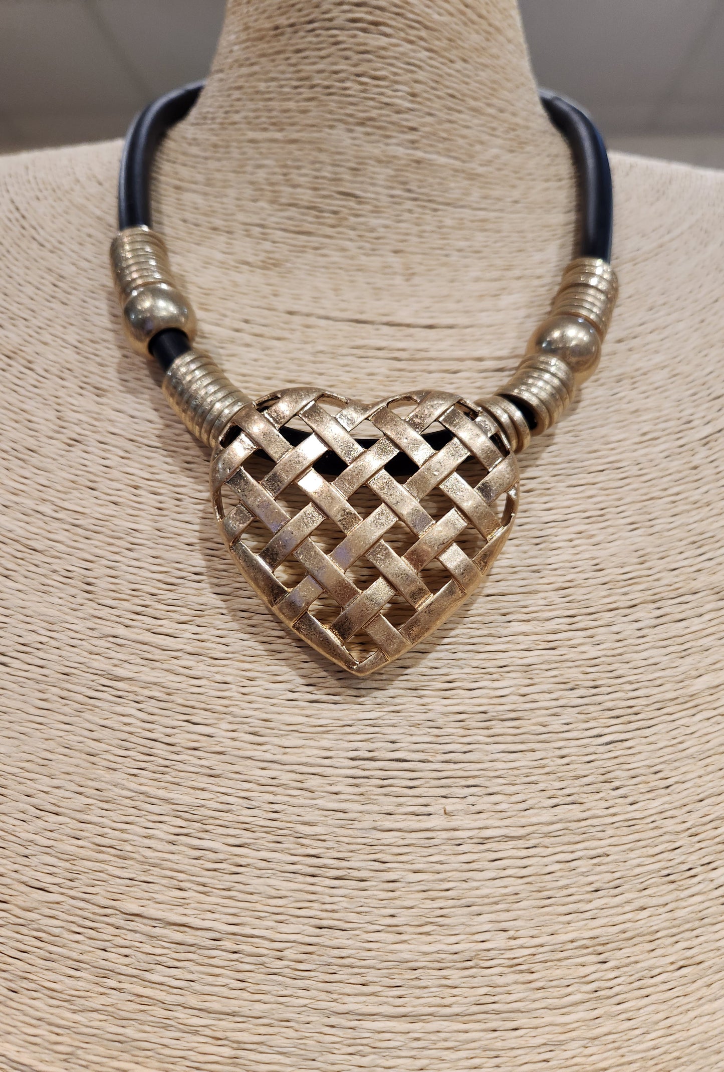 NECKLACES - GTA