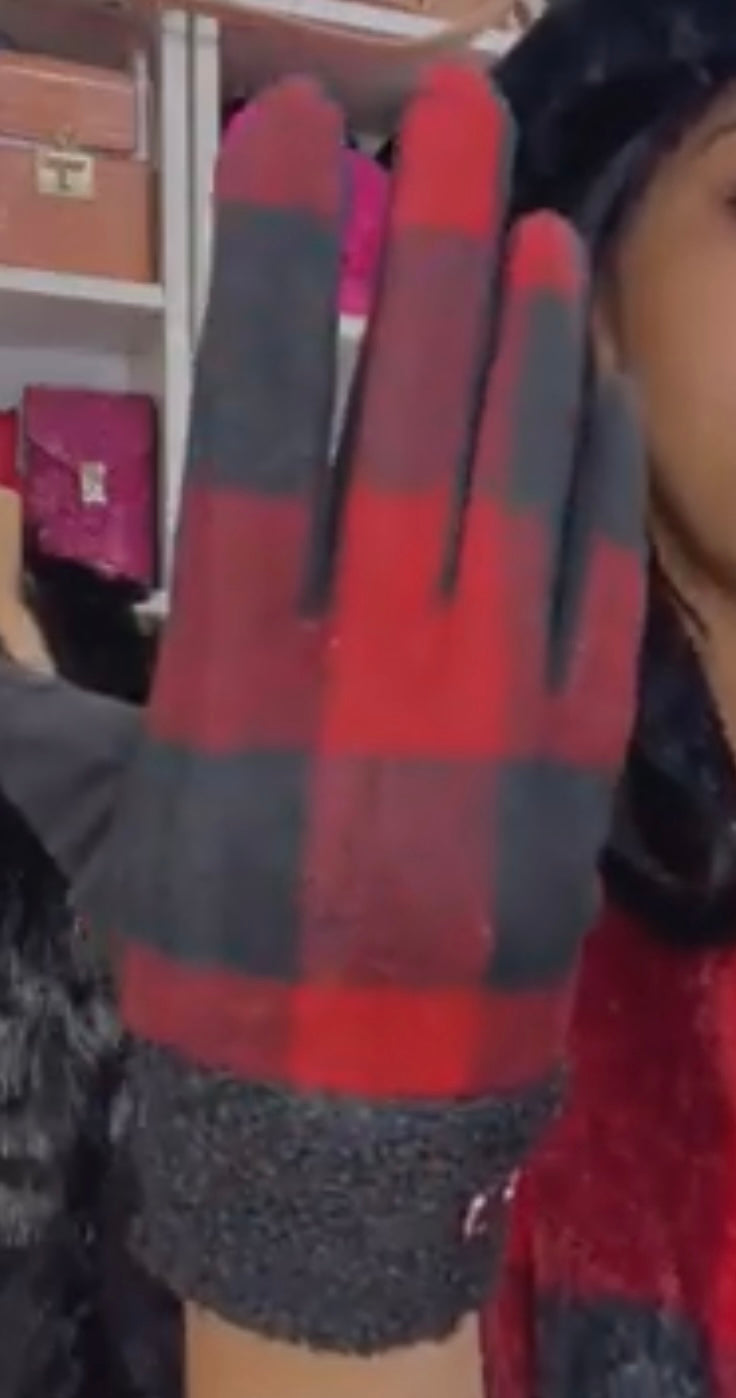 Plaid Gloves