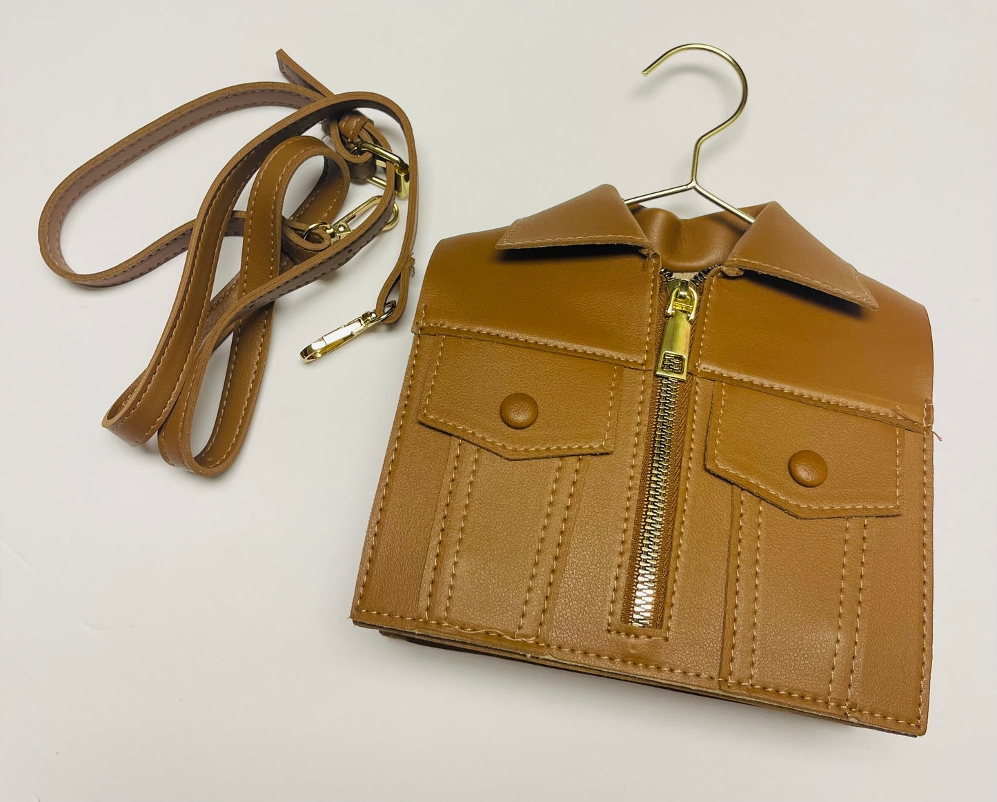 Hanger Crossbody