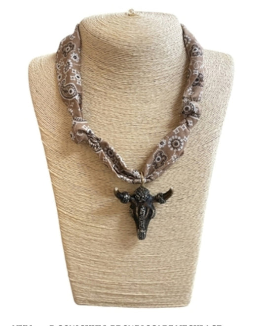 BULL NECKLACE
