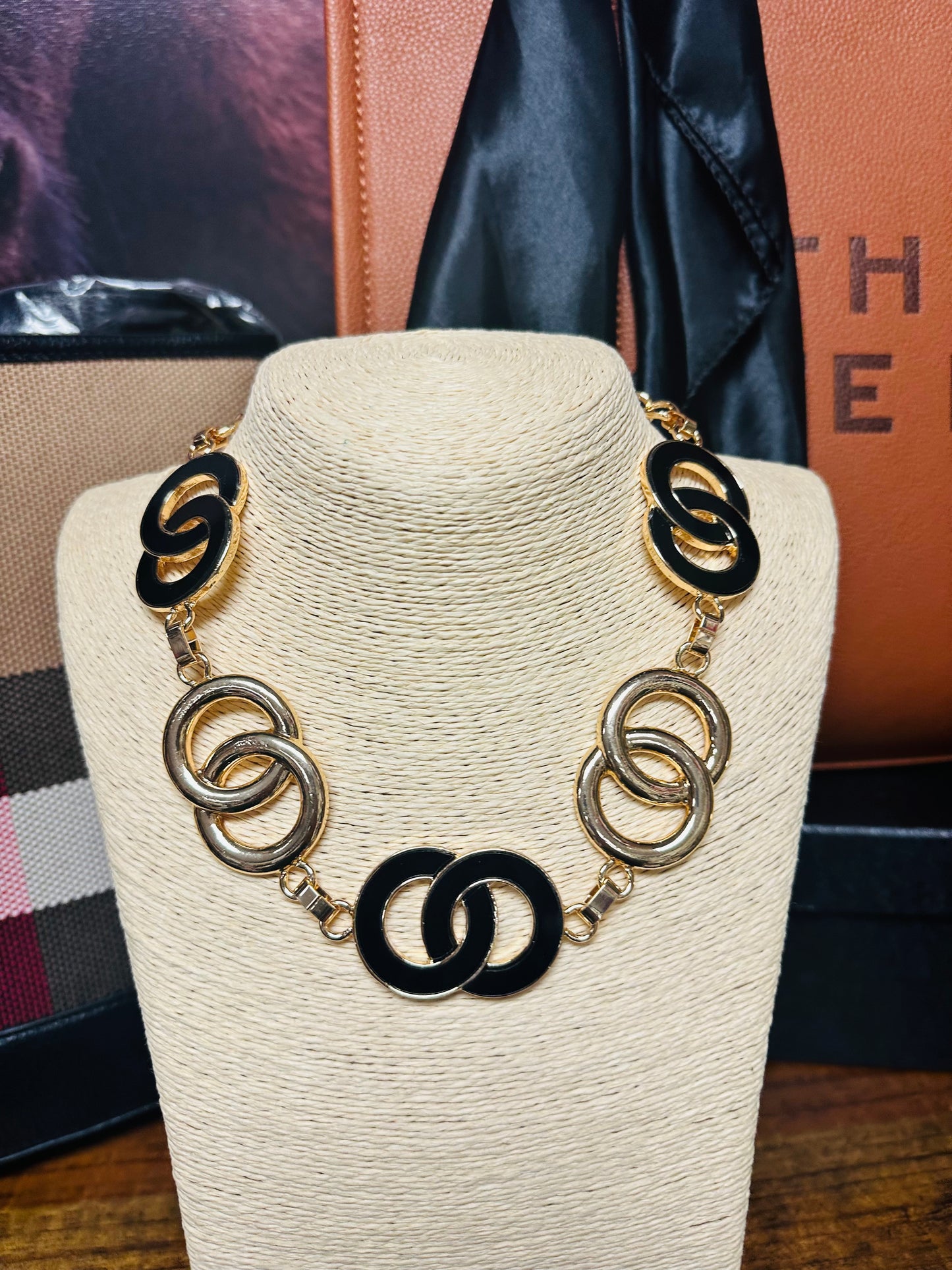 C OVAL D - NECKLACE - 222