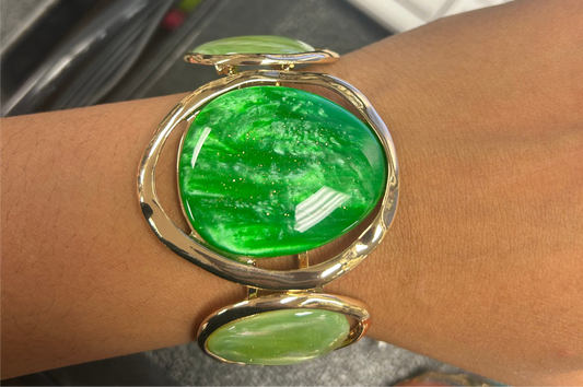 THREE COLORED STONE CUFF 4650 1066CLR