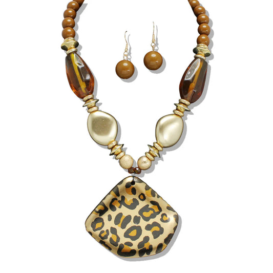 GEO LEO NECKLACE SET