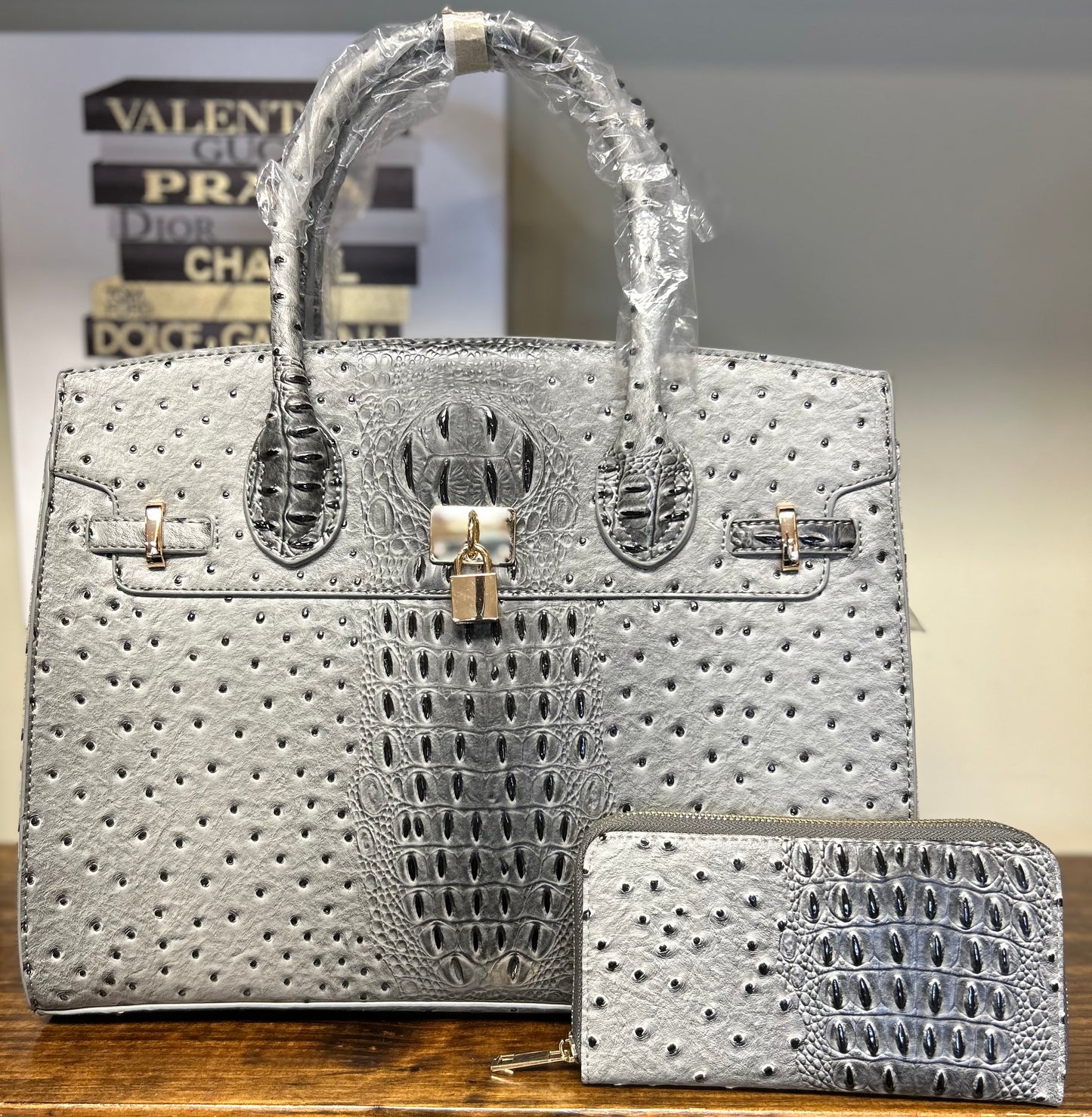 OSTRICH LOCK HANDBAG