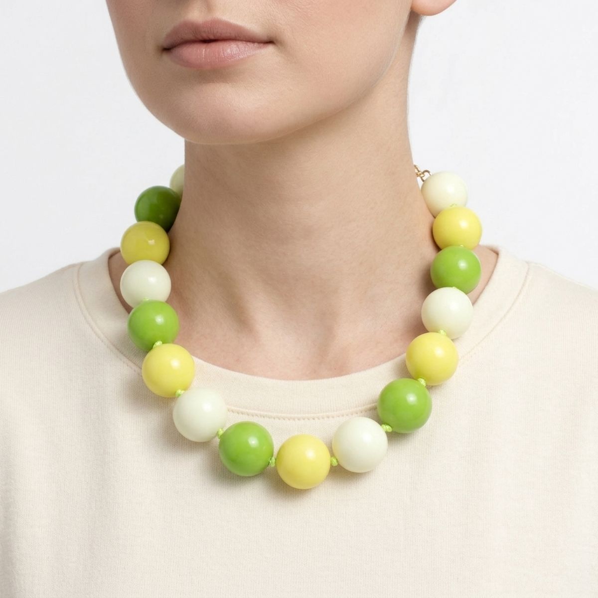 Mod Style Tricolor Green Tone Chunky Bead Necklace